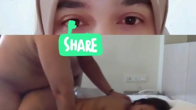Veyy Gadis Jilbab Imut Tutorial Pakai Lipstik Dengan Cara Lain